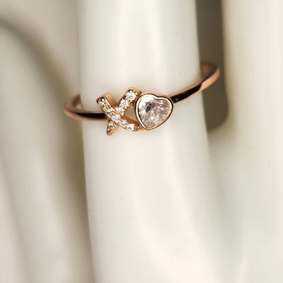 S925 XO Gold-toned Ring - Picture 2 of 2